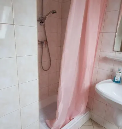 شقة Pihenes Haza-relax Apartmanhaus