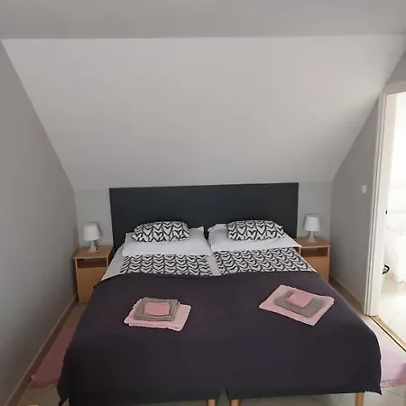 Pihenes Haza-relax Apartmanhaus شقة *