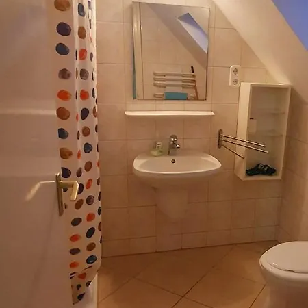 شقة Pihenes Haza-relax Apartmanhaus Gyenesdiás