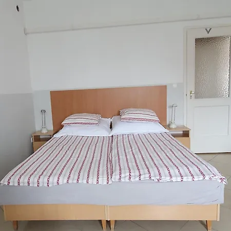 Pihenes Haza-relax Apartmanhaus Apartament