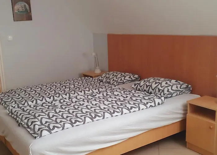 Pihenés Háza-relax Apartmanhaus Appartement Gyenesdiás